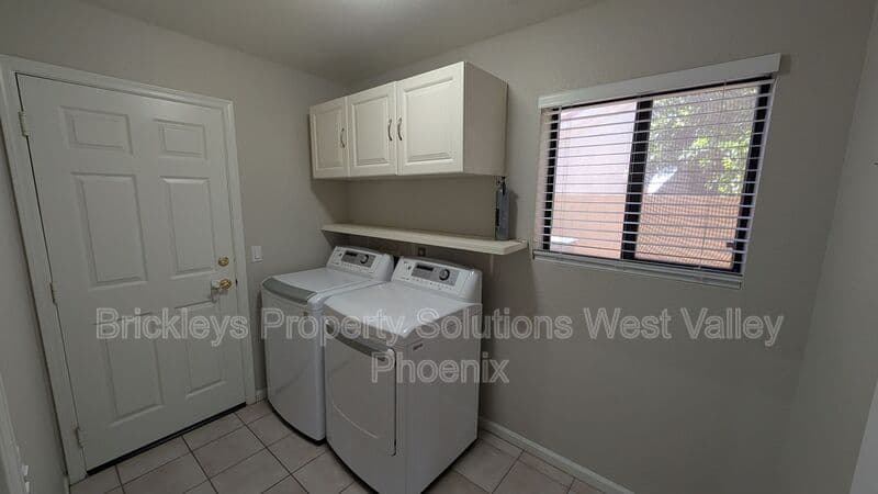 Goodyear House: 13354 W Palm Ln