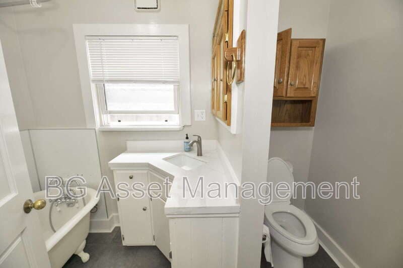 Pinole House: 2359 Prune St