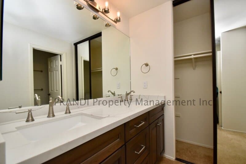 Novato Townhome: 920 Arlene Way