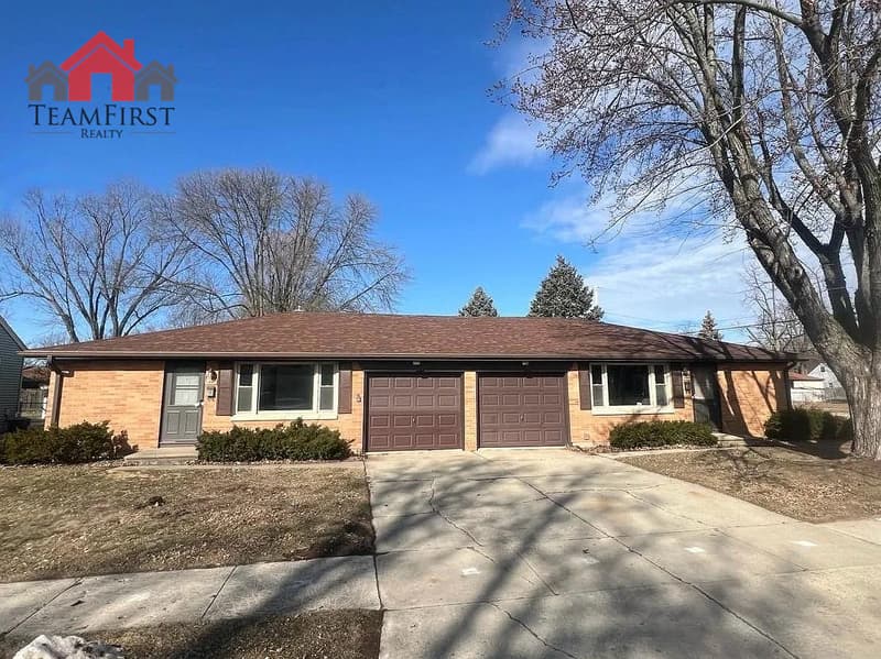 Green Bay House: 1444 Pilgrim Street