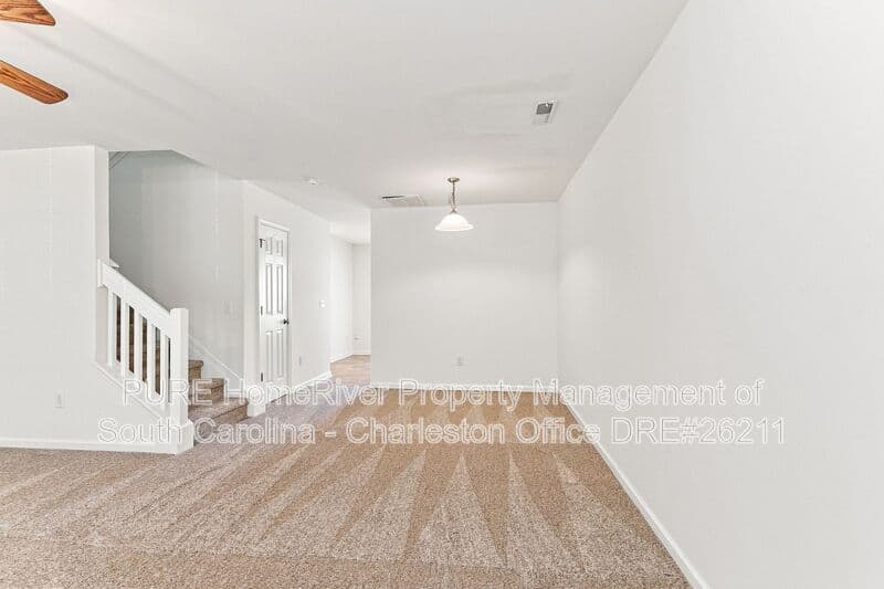Goose Creek House: 240 Jackson St
