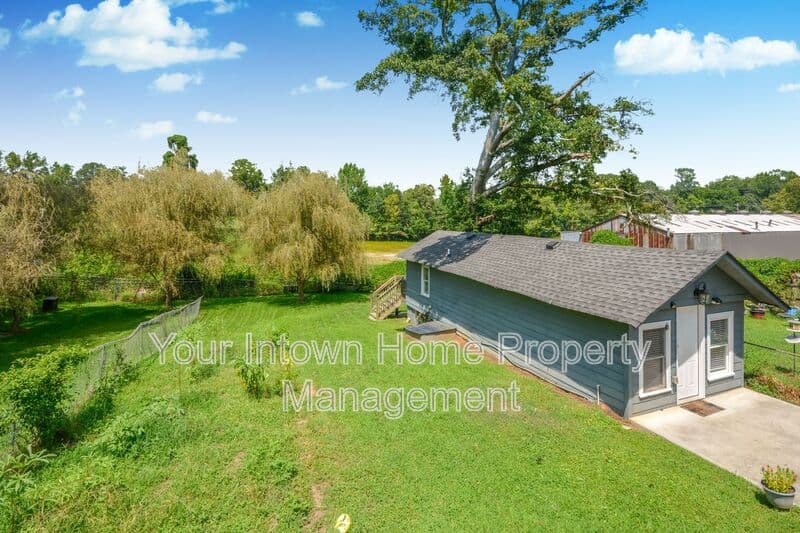 Atlanta House: 959 Dill Ave SW
