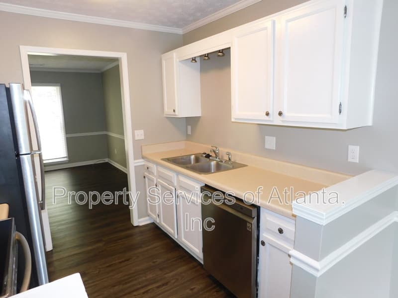 Marietta House: 2775 New South Dr