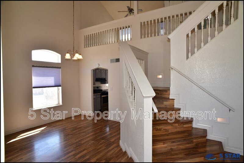 El Paso House: 12062 Ben Proctor Dr