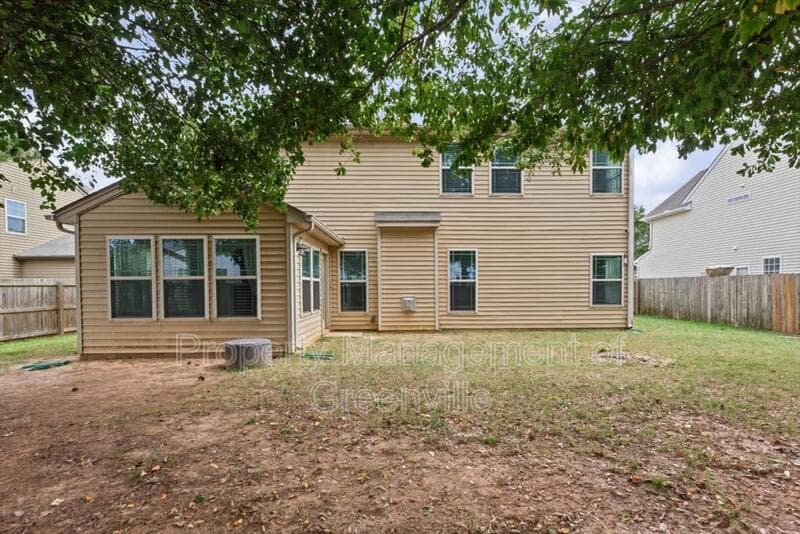 Simpsonville House: 10 Windsor Creek Ct