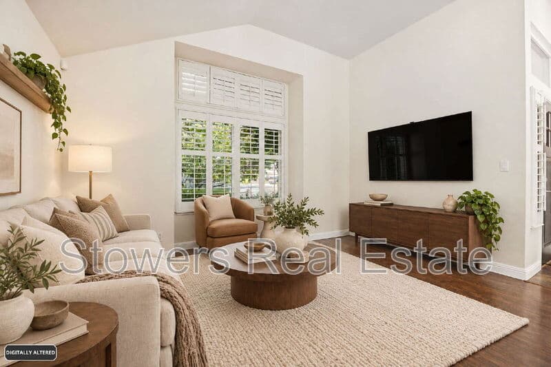 Pleasant Hill House: 26 Driftwood Court