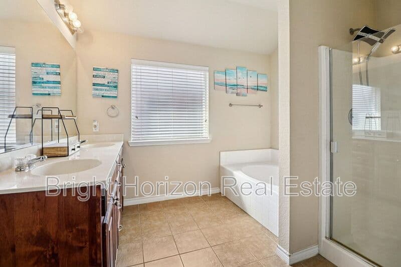 Fort Worth House: 8221 Mule Deer Run