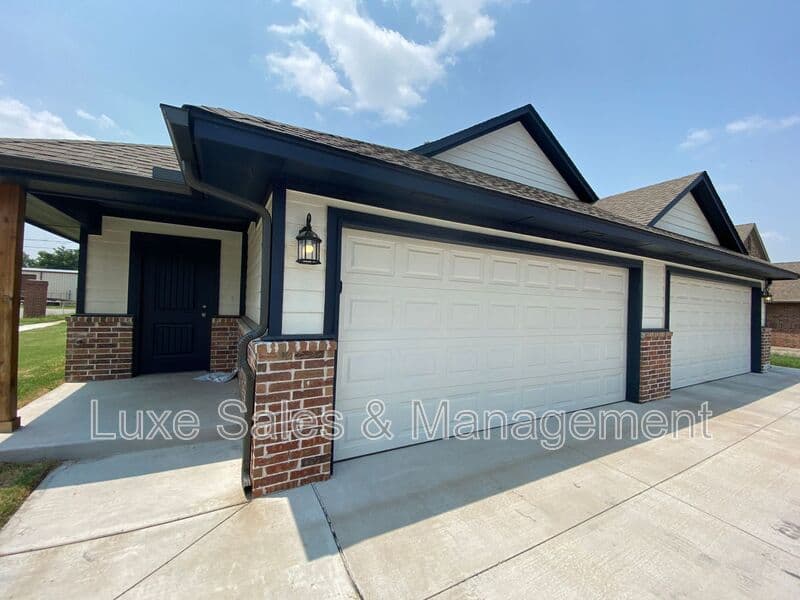 Bethany House: 5203 Oakwood Villas Court