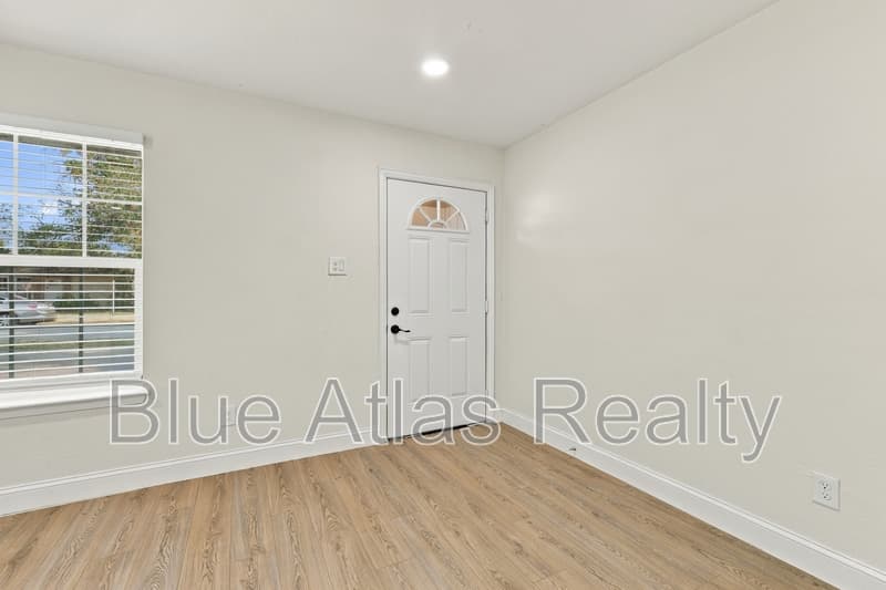 Arlington House: 116 Maple Street