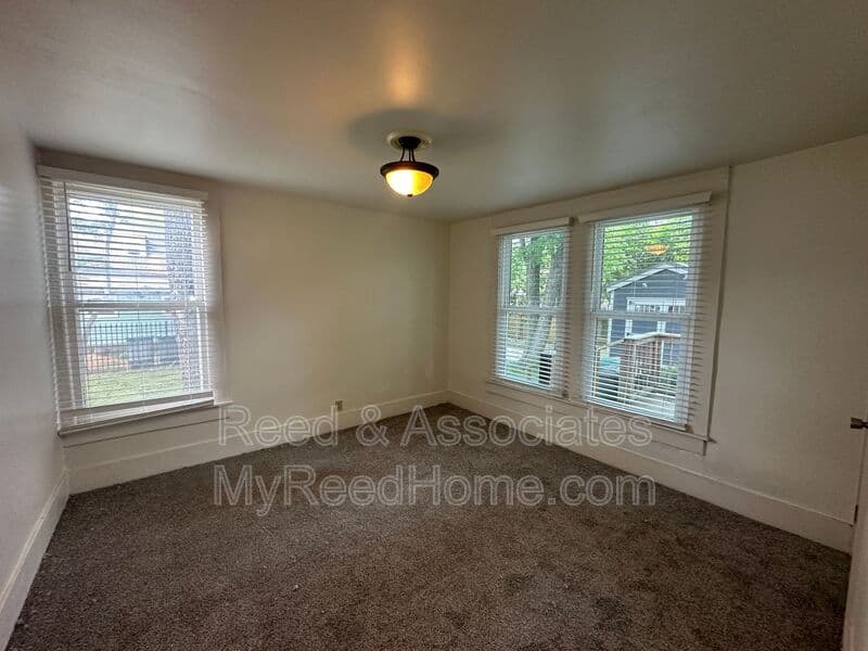 Memphis House: 1042 Blythe Street