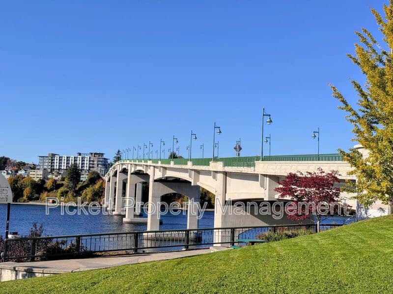 Bremerton Condo: 1132 Scott Ave