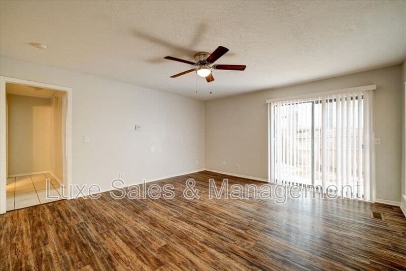 Oklahoma City House: 8302 NW 8th Street