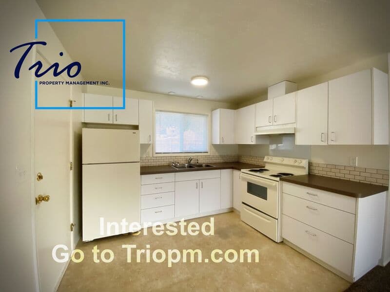 Eugene Condo: 3515 E Amazon Drive