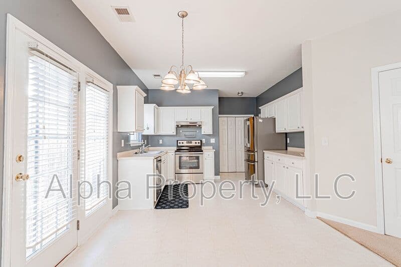 Greenville House: 7 Box Tree Way