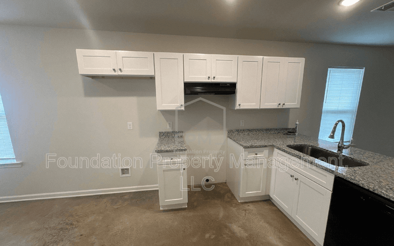 West Memphis House: 311 Westree Street