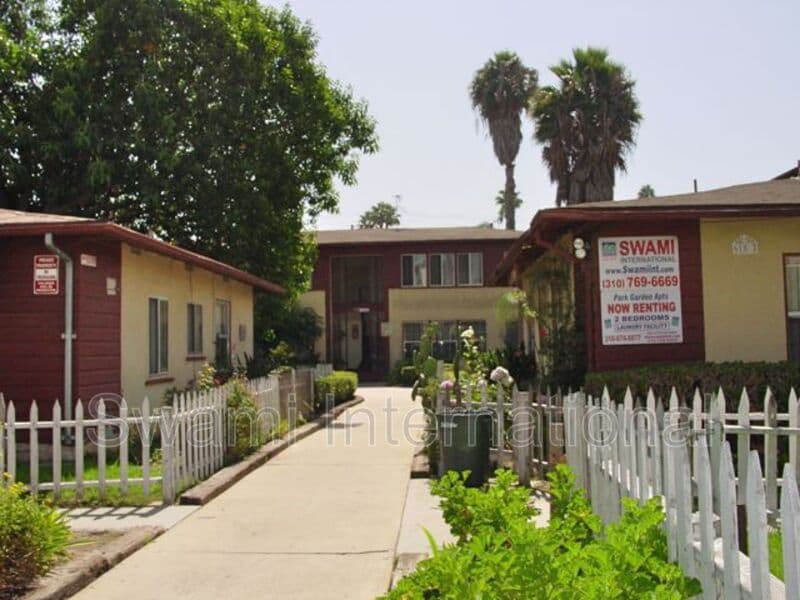 Inglewood Condo: 622 1/2 E. 97th