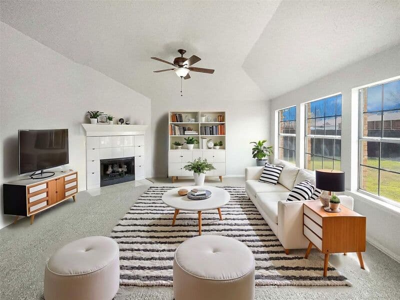 Lewisville House: 1216 Longhorn Dr