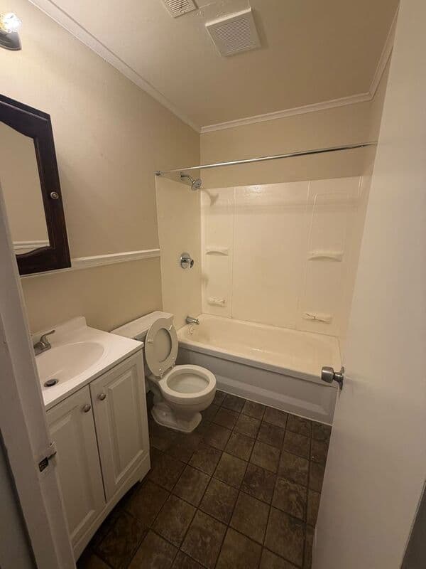 Memphis House: 2756 Windsor Pkwy