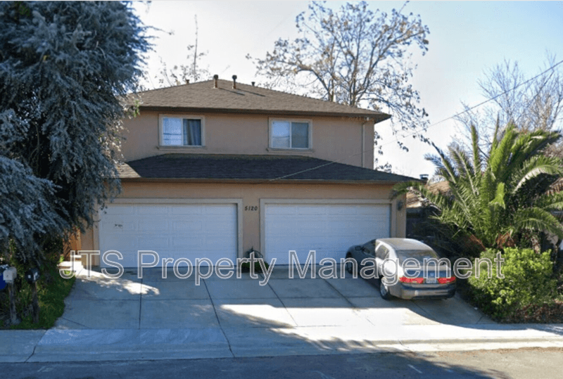 Carmichael Condo: 5120 Gibbons Dr