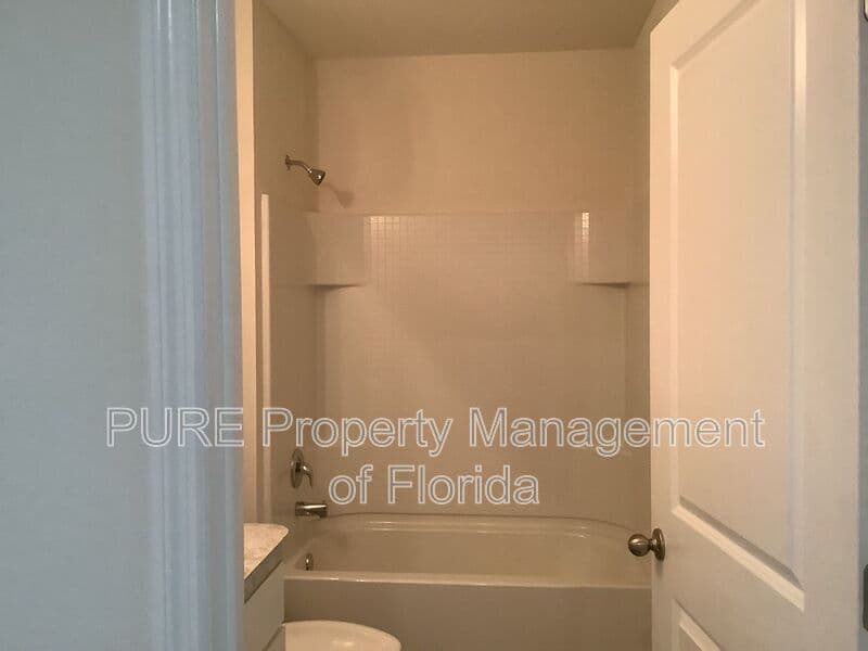 Ocala House: 4950 NE 15th Place