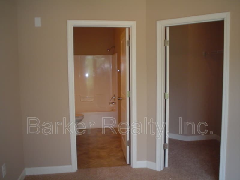Raleigh Condo: 3722-104 Burt Drive