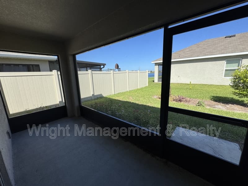 Wimauma House: 5586 Logan Cave Avenue
