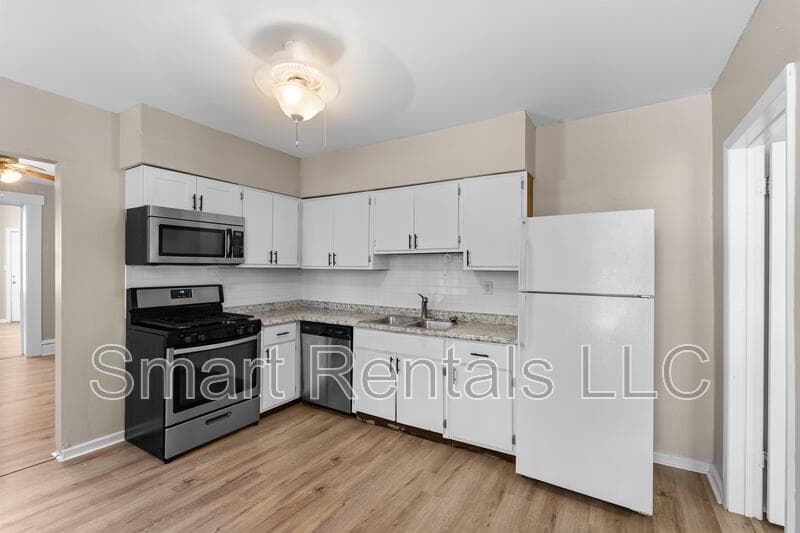Maplewood Condo: 3619 Commonwealth Avenue - 1F