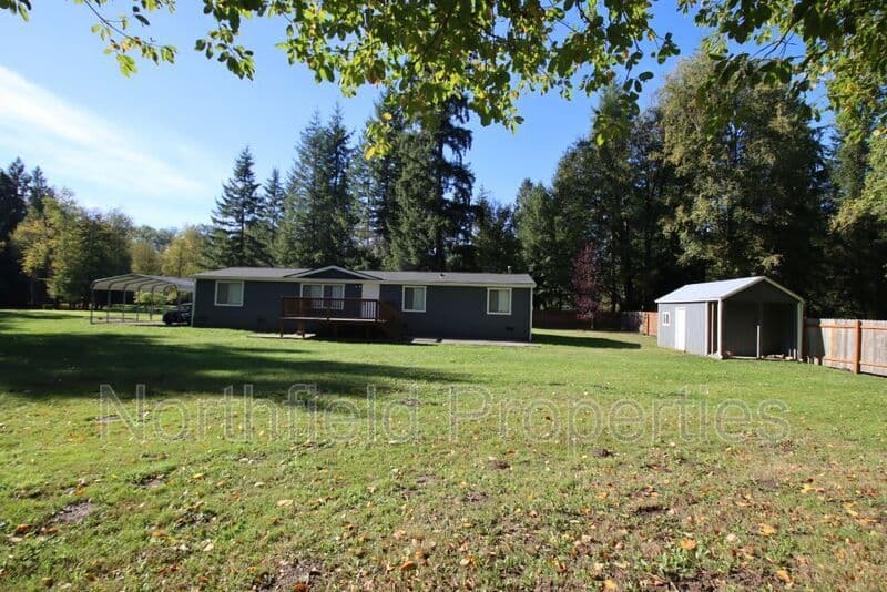 Tulalip House: 12105 26th Ave NE