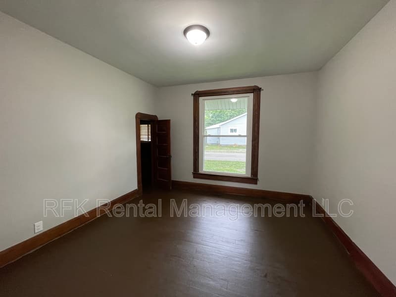 Kennard House: 312 South Main Street