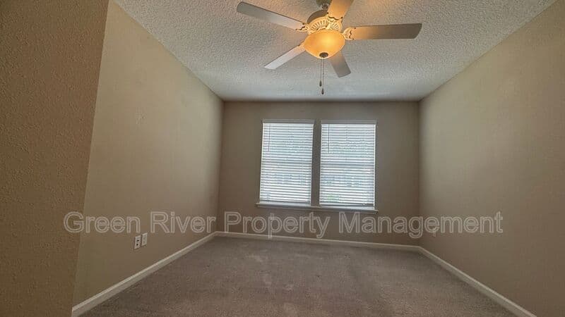 Jacksonville House: 10361 Benson Lake Dr