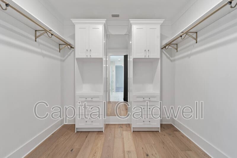 Sarasota House: 2345 Bahia Vista St