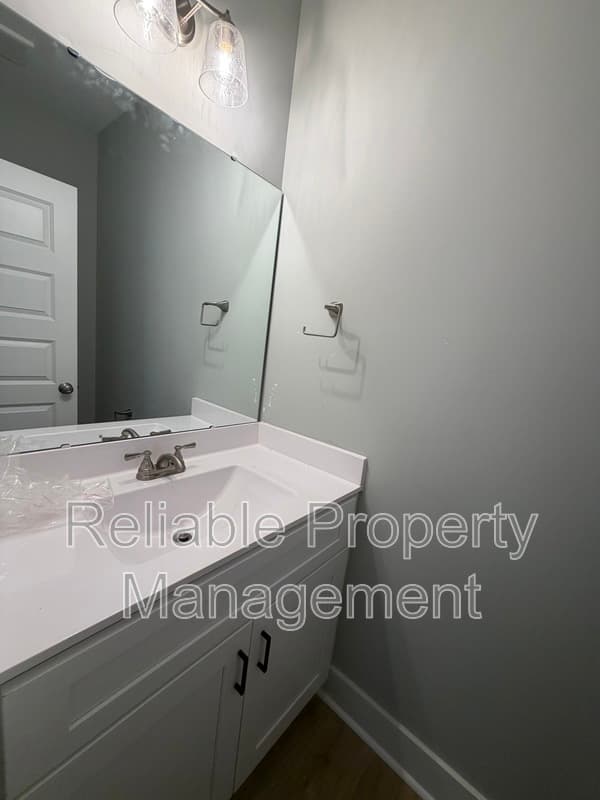 Clayton Condo: 863 Jack Rd