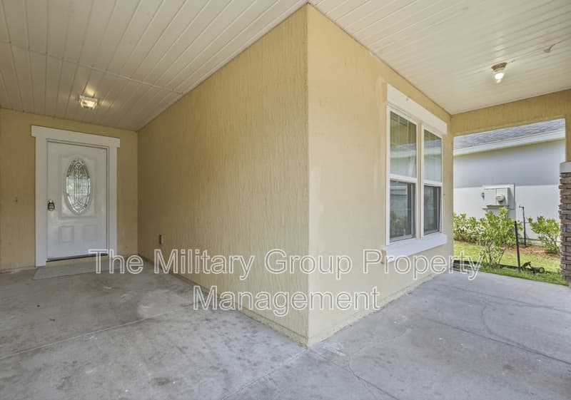Orange Park House: 391 Hepburn Rd