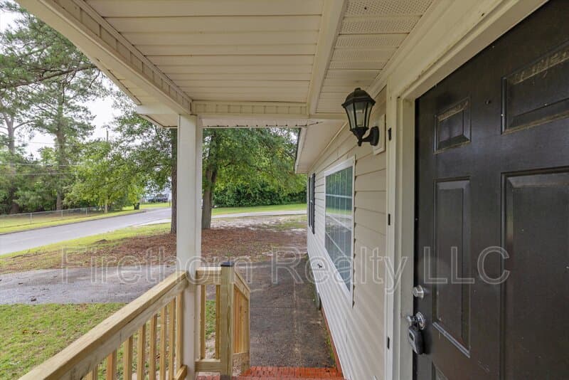 Augusta House: 2140 Veterans Drive