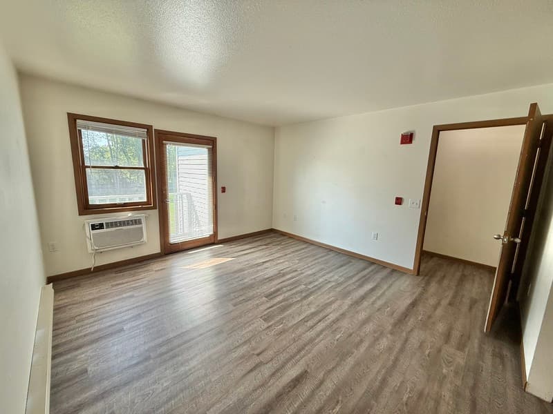 Oconto Condo: 120-130 Memorial Drive - G