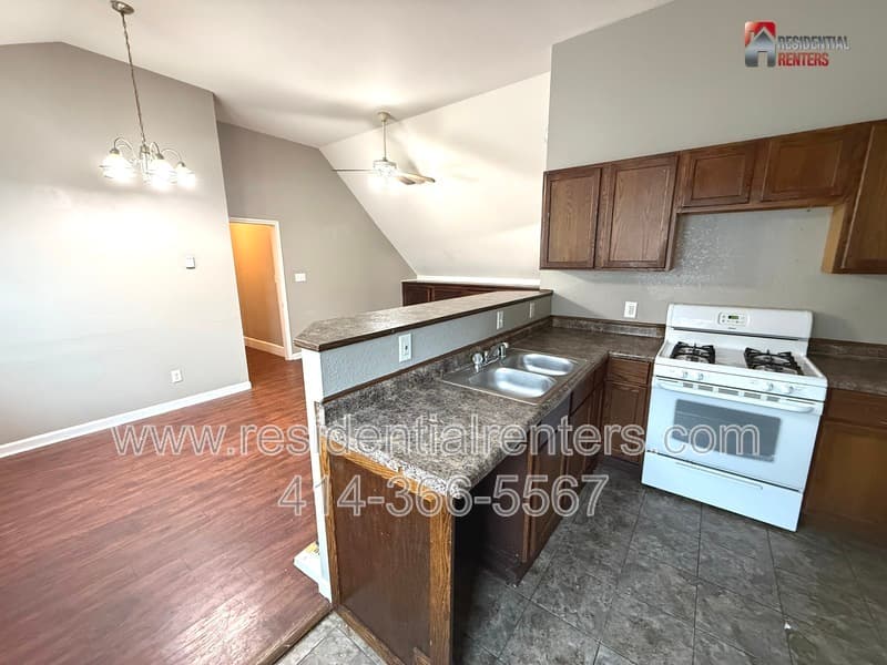 Milwaukee Condo: 2804 N Palmer Street