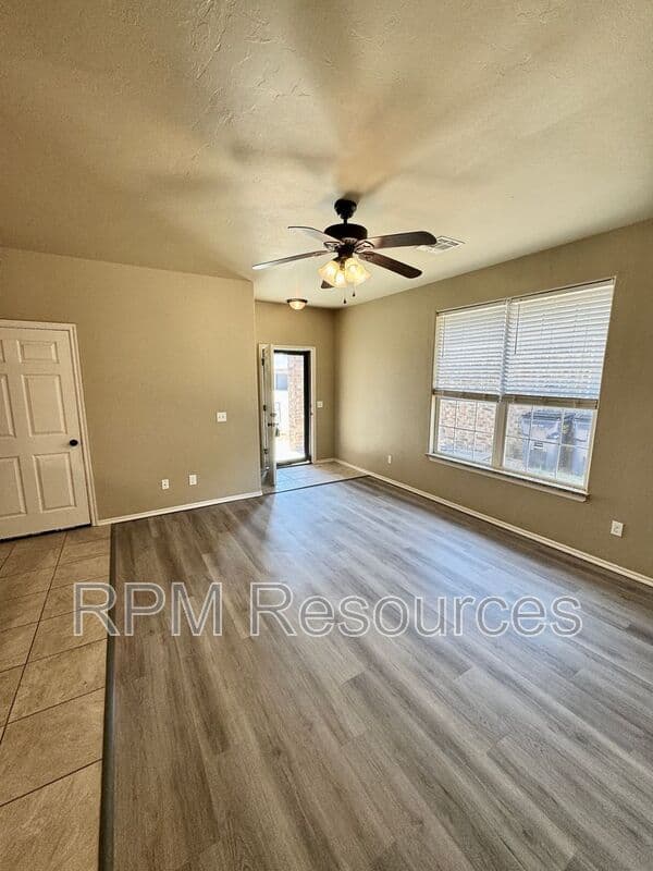 Mustang Condo: 157 Bison Court Way