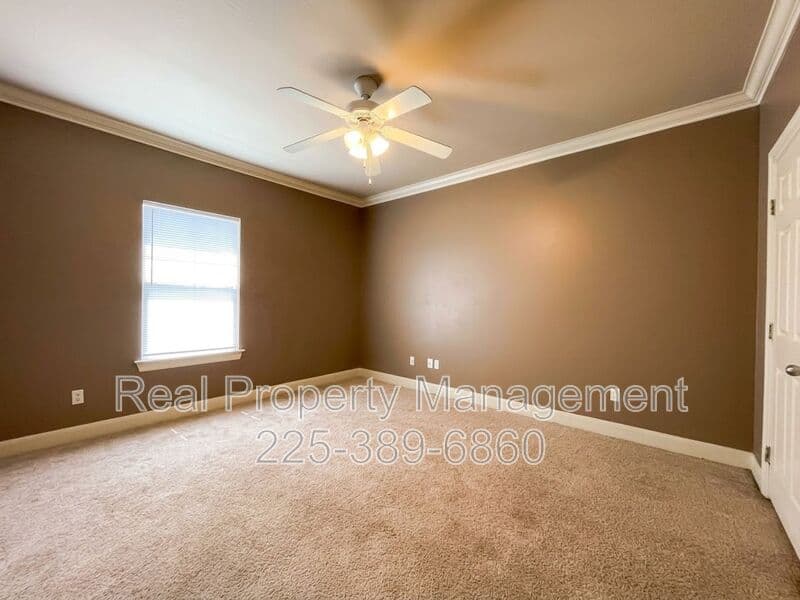 Denham Springs Apartment: 31855 LA Hwy 16