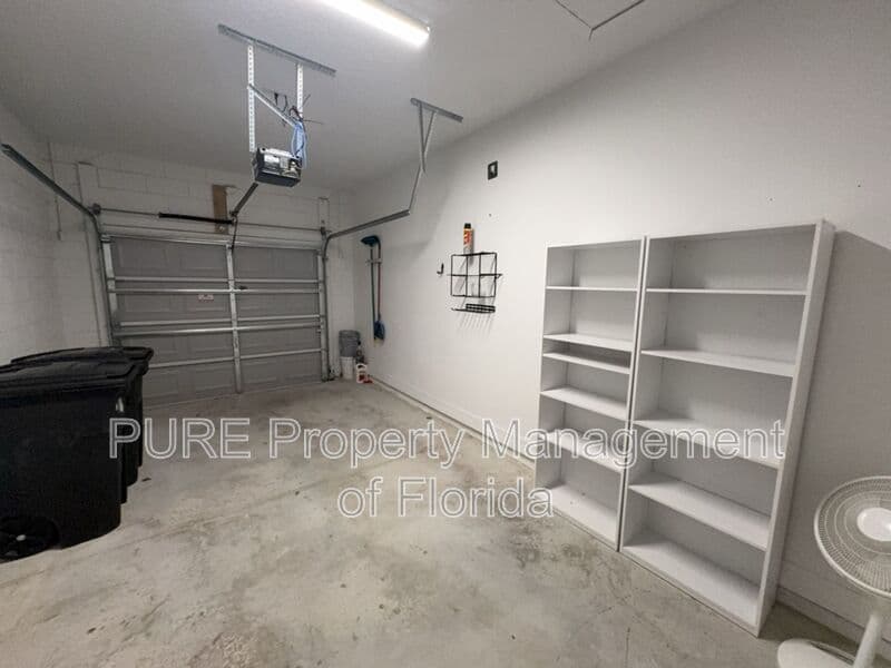 Ocala House: 13831 Sw 33rd Terr