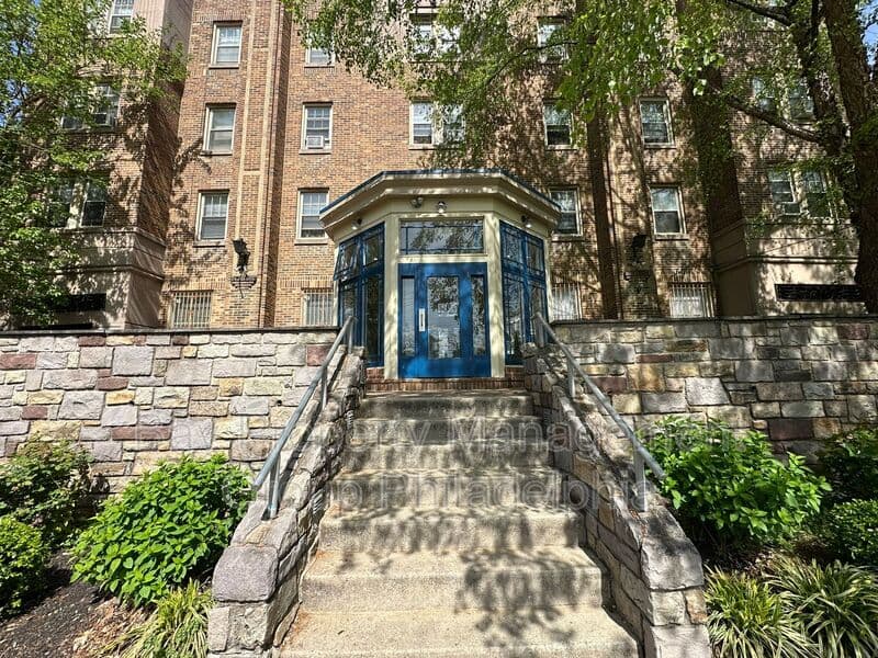Philadelphia Condo: 2809 W Queen Ln