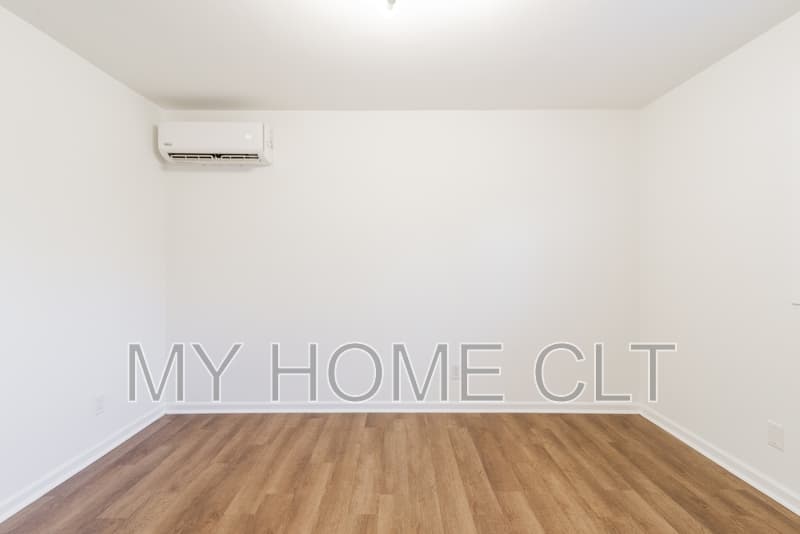 Charlotte Townhome: 929 Cantwell Street - 2