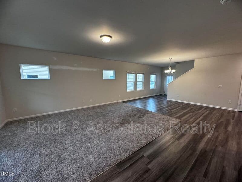 Fuquay Varina House: 129 Boone Lake Way