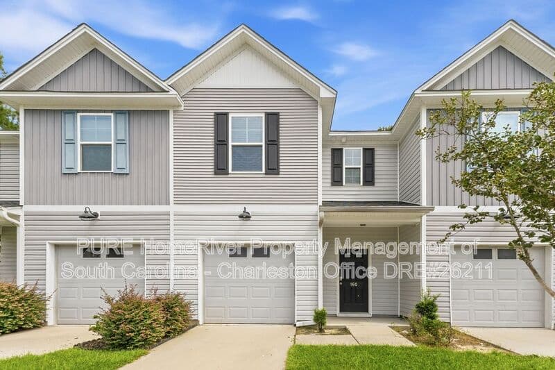 Goose Creek House: 160 Buchanan Cir