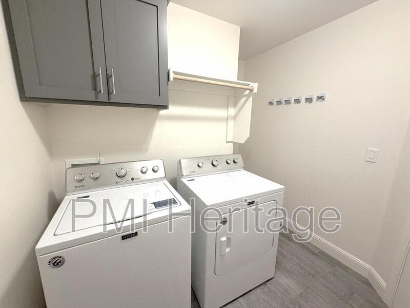 Pea Ridge House: 256 Hunt Street