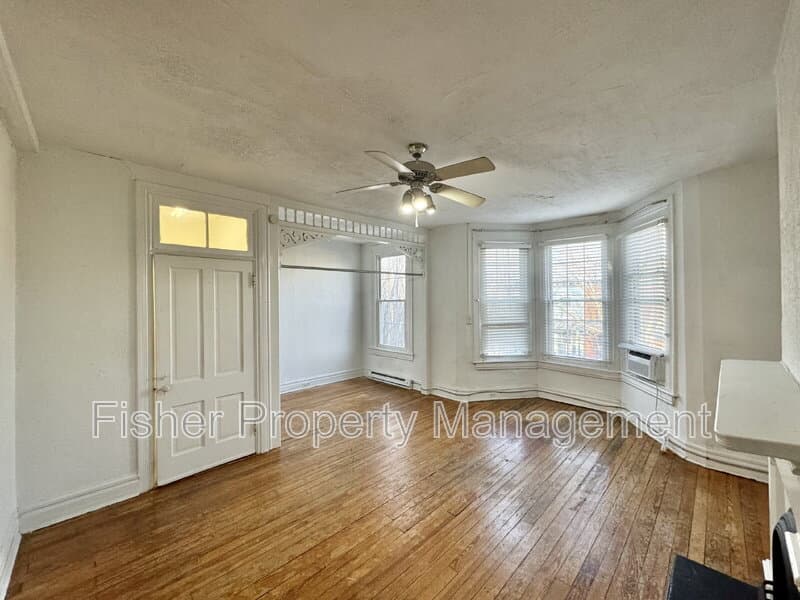 Richmond Condo: 1921 Floyd Avenue
