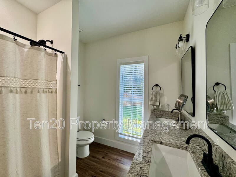 Phenix City House: 3405 South Seale Road