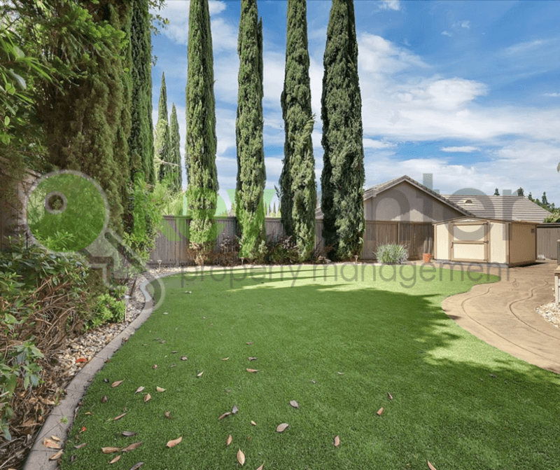 Roseville House: 208 Otter Glen Court