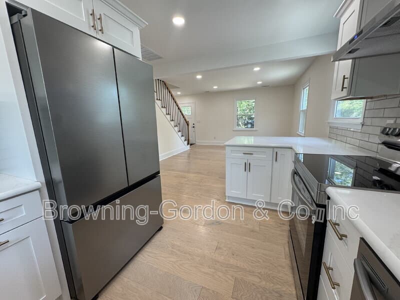 Nashville House: 331 Oriel Avenue