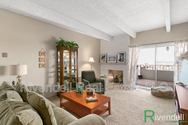 Denver House: 130 N Pearl St