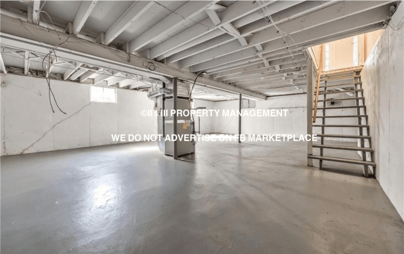 Shawnee House: 10822 West 49th Street